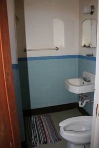 mensDormFullBathroom